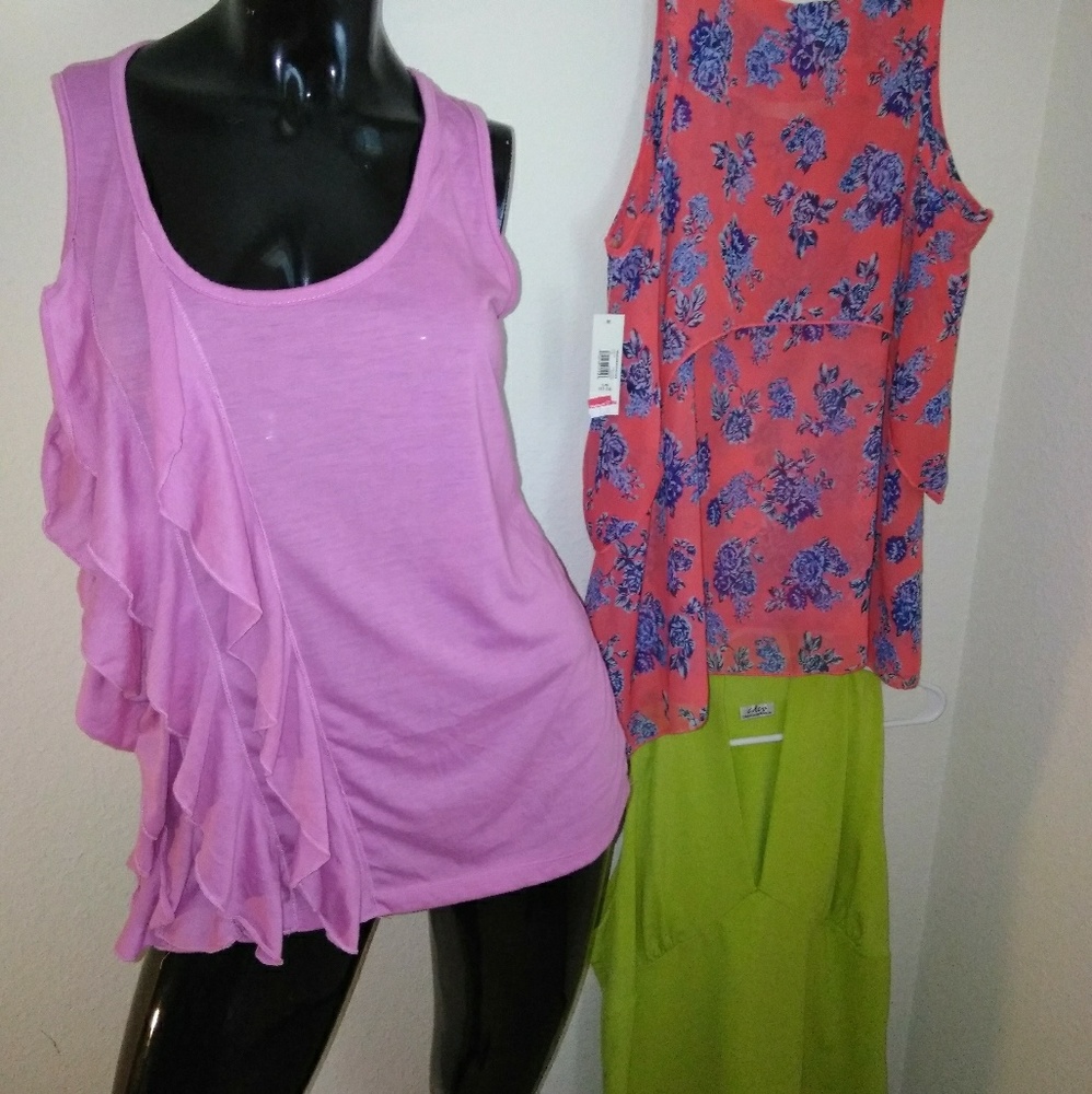 Tops! All 3! - Picture 3 of 6